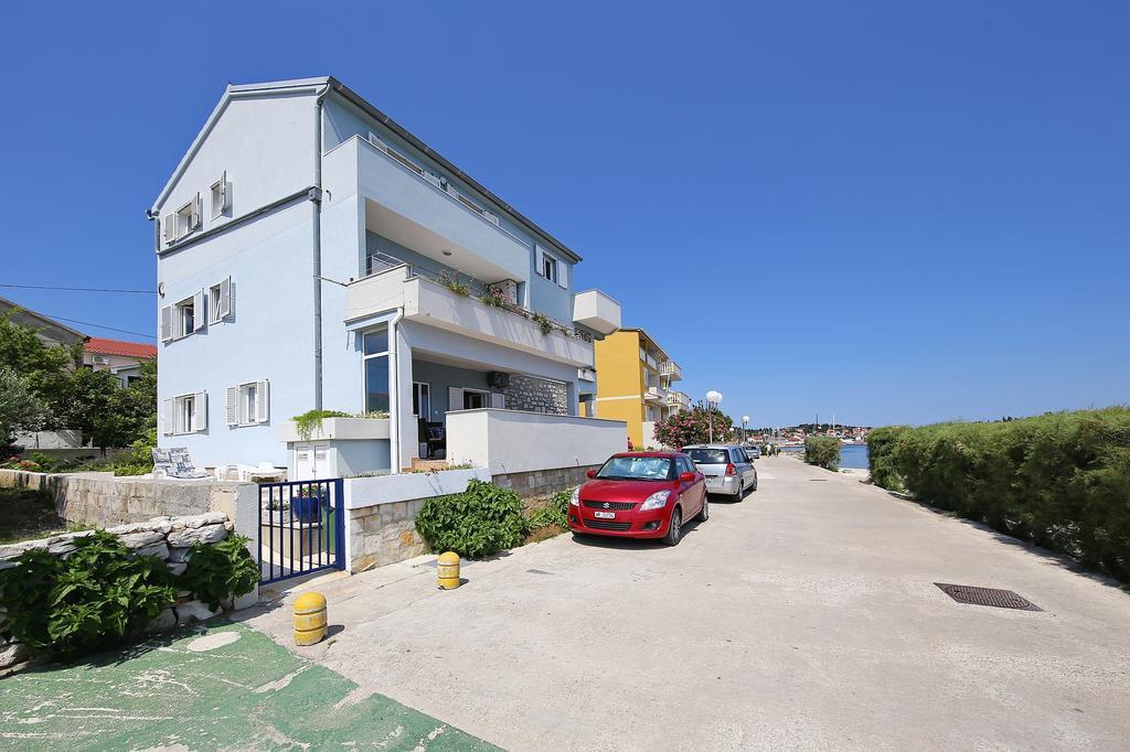 Punta Preko Apartments Экстерьер фото