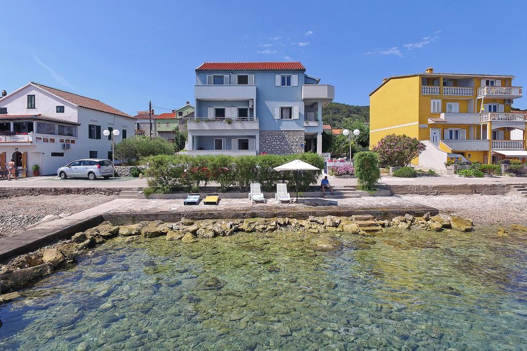 Punta Preko Apartments Экстерьер фото